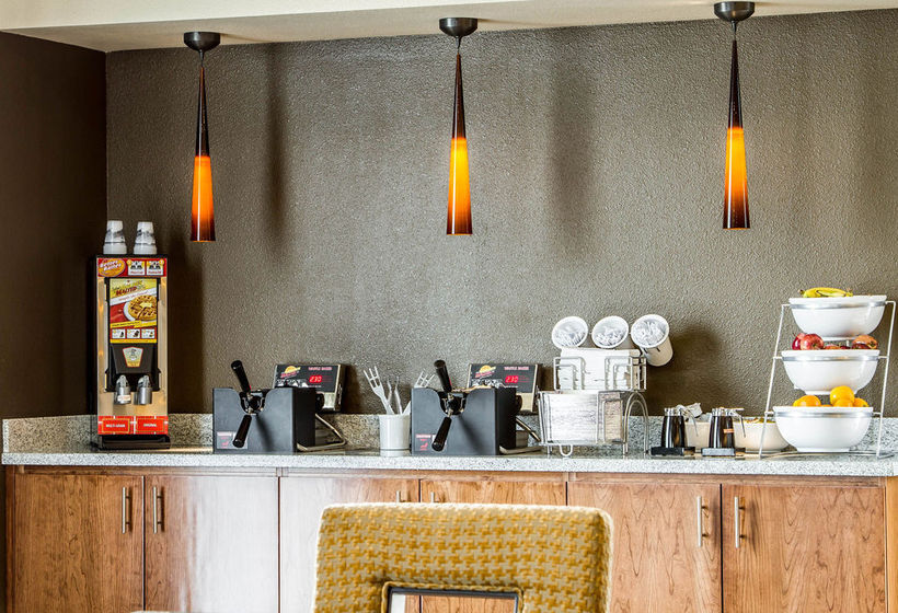 Hotel Comfort Suites Woodland  | Woodland | California | United States 6