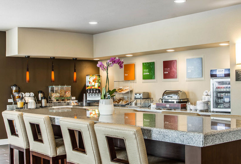 Hotel Comfort Suites Woodland  | Woodland | California | United States 8