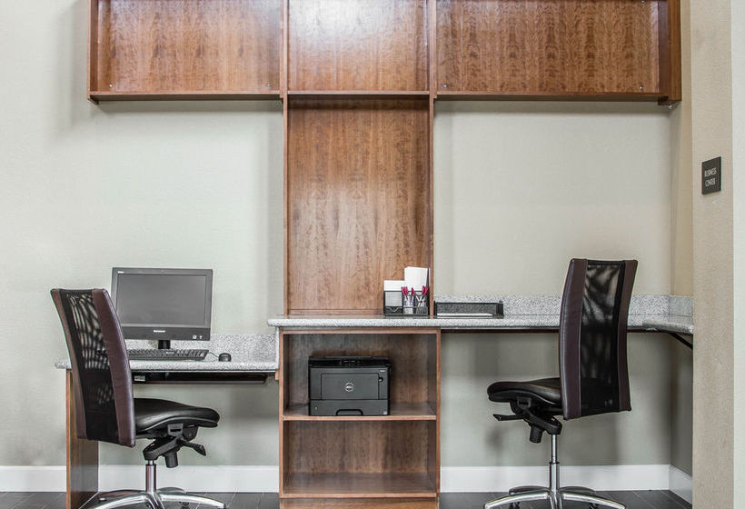 Hotel Comfort Suites Woodland  | Woodland | California | United States 9