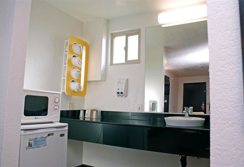 Motel 6 Willows California