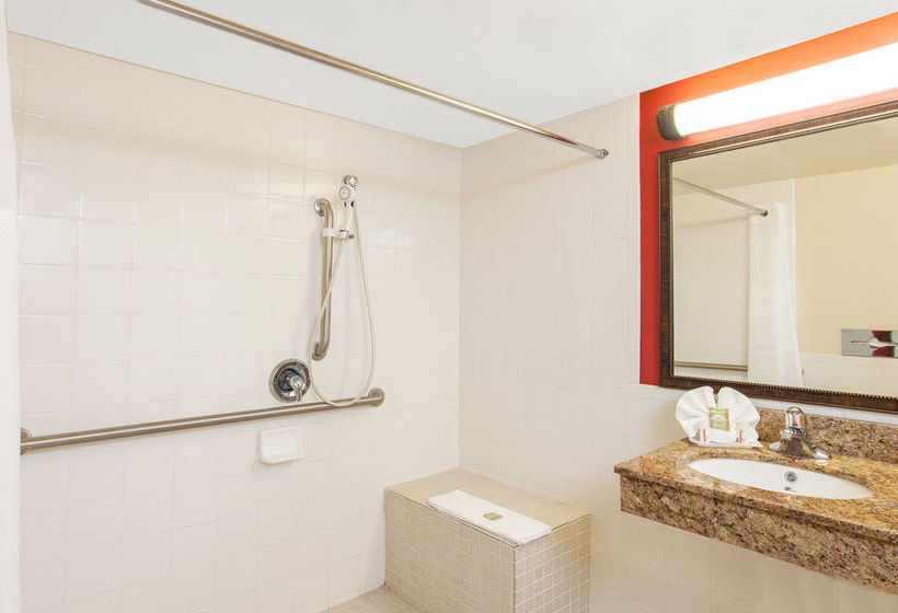 Hotel Super 8 Westminster CA Huntington Beach Area  | Westminster | California | United States 2