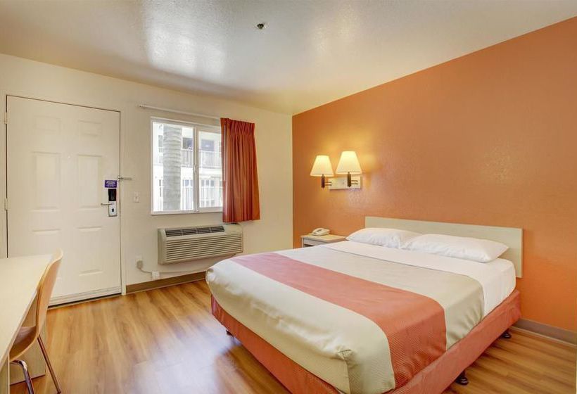 Motel 6 Westminster North  | Westminster | California | United States 8