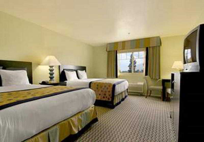 Hotel Ramada Inn & Plaza Harbor Conference Center  | West Sacramento | California | United States 9