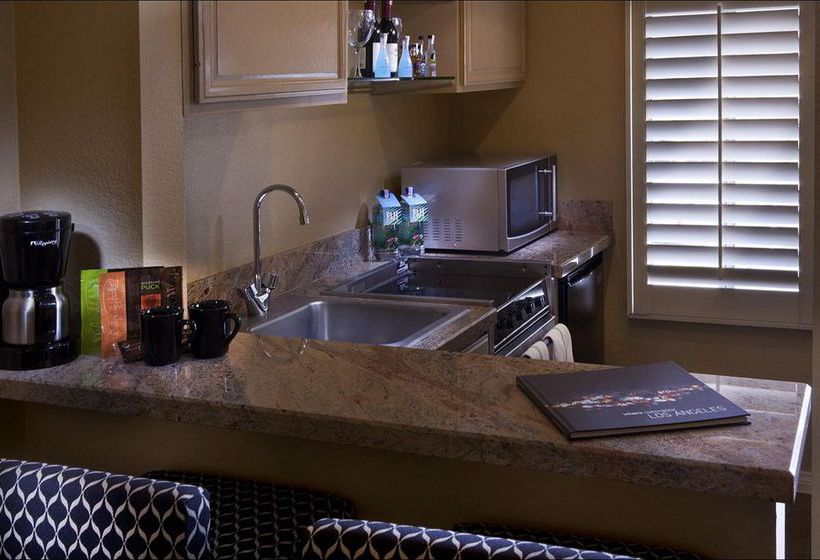 Le Montrose Suite Hotel  | West Hollywood | California | United States 7