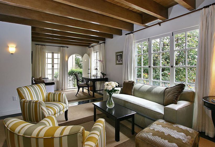 Hotel Complejo The Charlie