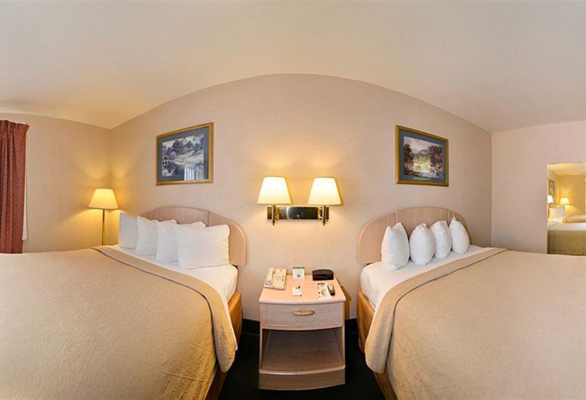 Hotel Quality Inn & Suites Weed  | Weed | California | United States 12