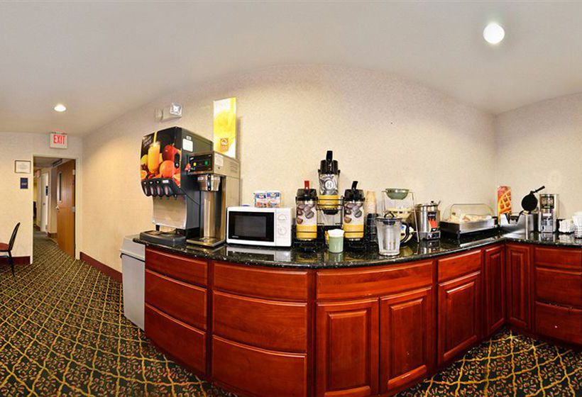 Hotel Quality Inn & Suites Weed  | Weed | California | United States 6