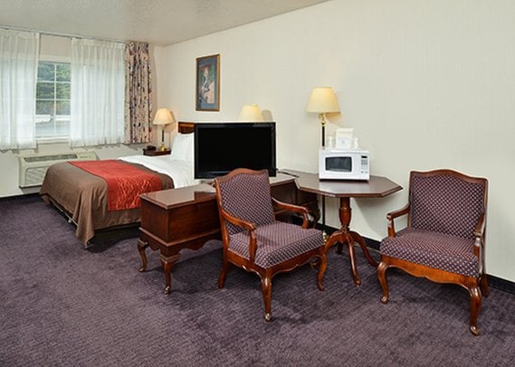 Hotel Comfort Inn Central Weed  | Weed | California | United States 1