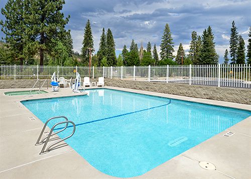 Hotel Comfort Inn Central Weed  | Weed | California | United States 10