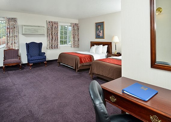 Hotel Comfort Inn Central Weed  | Weed | California | United States 16