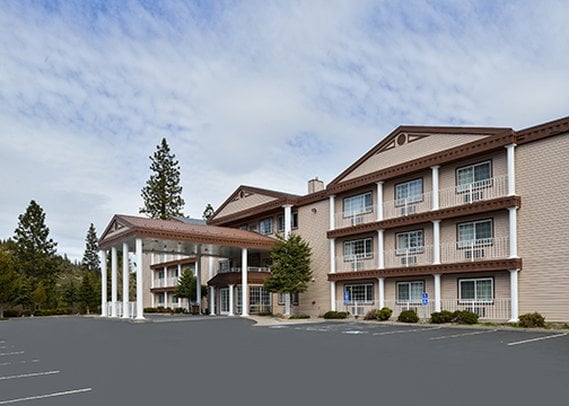 Hotel Comfort Inn Central Weed  | Weed | California | United States 3