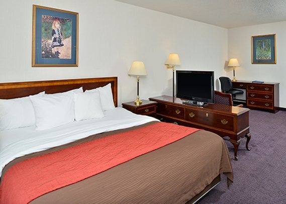 Hotel Comfort Inn Central Weed  | Weed | California | United States 4