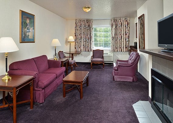 Hotel Comfort Inn Central Weed  | Weed | California | United States 5