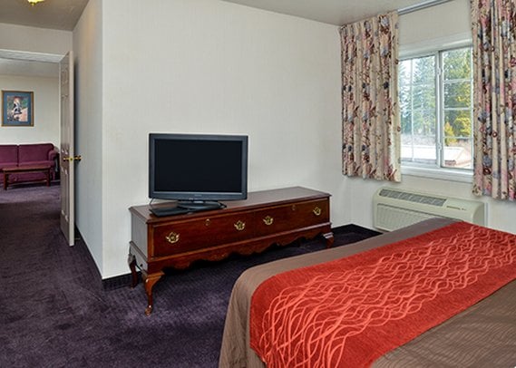 Hotel Comfort Inn Central Weed  | Weed | California | United States 6