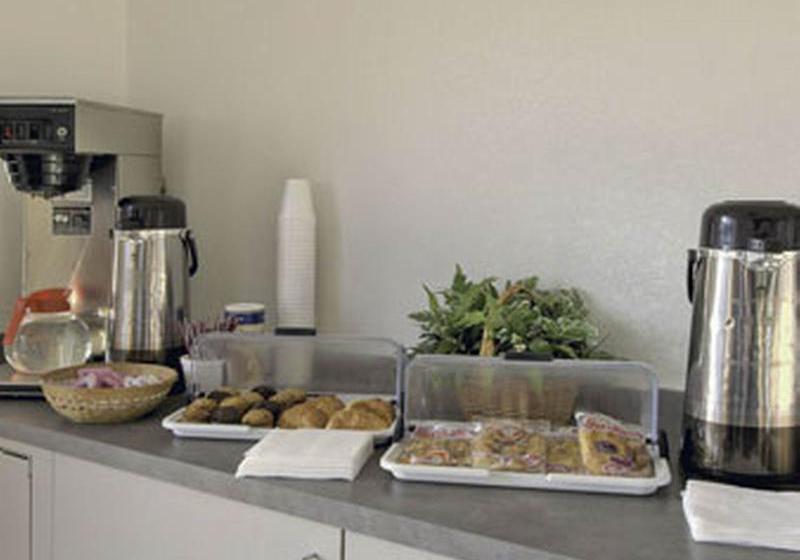 Hotel Victorville Travelodge  | Victorville | California | United States 5