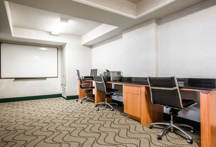 Hotel Comfort Suites  | Victorville | California | United States 6