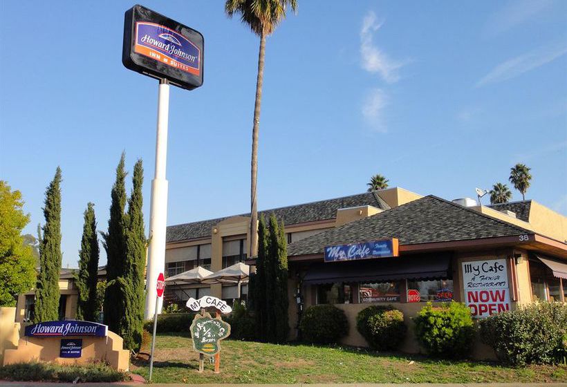 Hotel Howard Johnson Inn Suites of Vallejo Vallejo California
