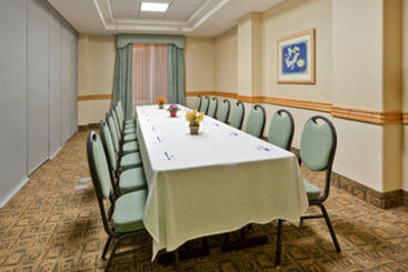 Hotel Holiday Inn Express Vacaville  | Vacaville | California | United States 11