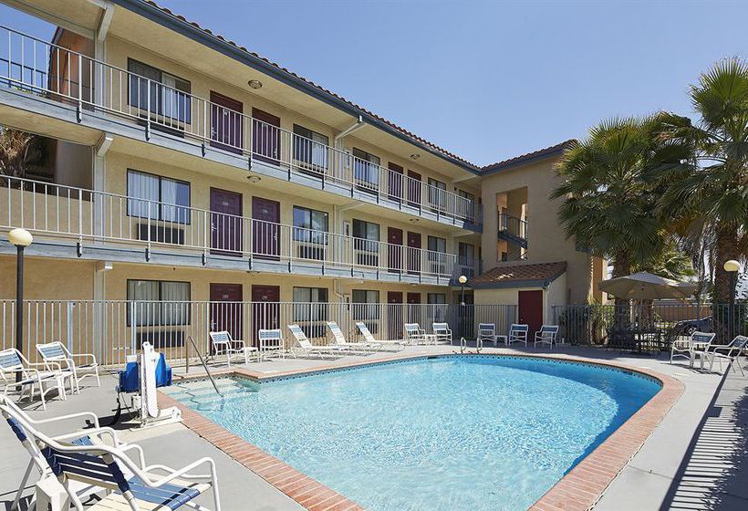 Hotel Red Roof Inn Tulare  | Tulare | California | United States 15