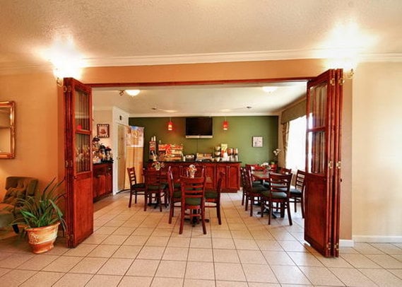 Hotel Quality Inn Tulare  | Tulare | California | United States 8