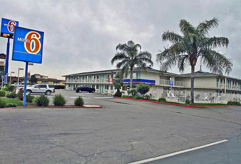 Motel 6 Tulare California
