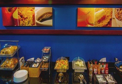 Hotel Fairfield Inn & Suites Visalia Tulare  | Tulare | California | United States 4