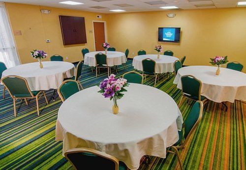 Hotel Fairfield Inn & Suites Visalia Tulare  | Tulare | California | United States 6