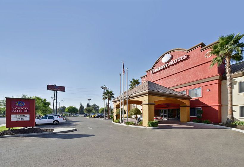 Hotel Comfort Suites Tulare California