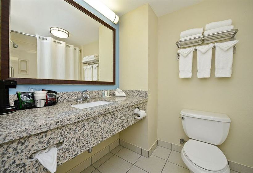 Hotel Comfort Suites  | Tulare | California | United States 17