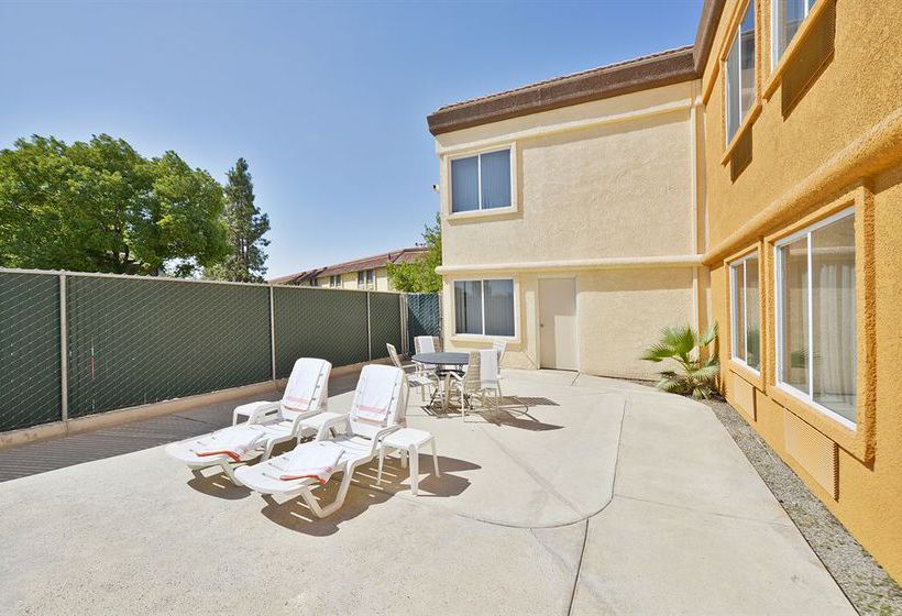 Hotel Comfort Suites  | Tulare | California | United States 7