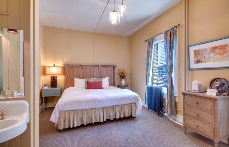 Truckee Hotel  | Truckee | California | United States 7