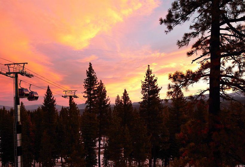 Hotel The Ritz Carlton Lake Tahoe  | Truckee | California | United States 3