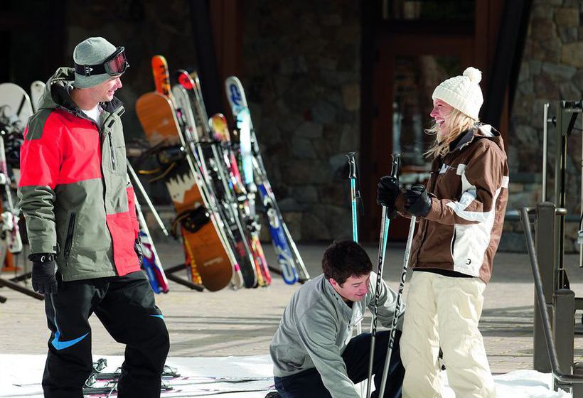 Hotel The Ritz Carlton Lake Tahoe  | Truckee | California | United States 4