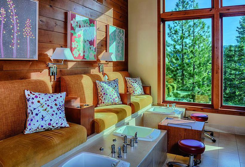 Hotel The Ritz Carlton Lake Tahoe  | Truckee | California | United States 9