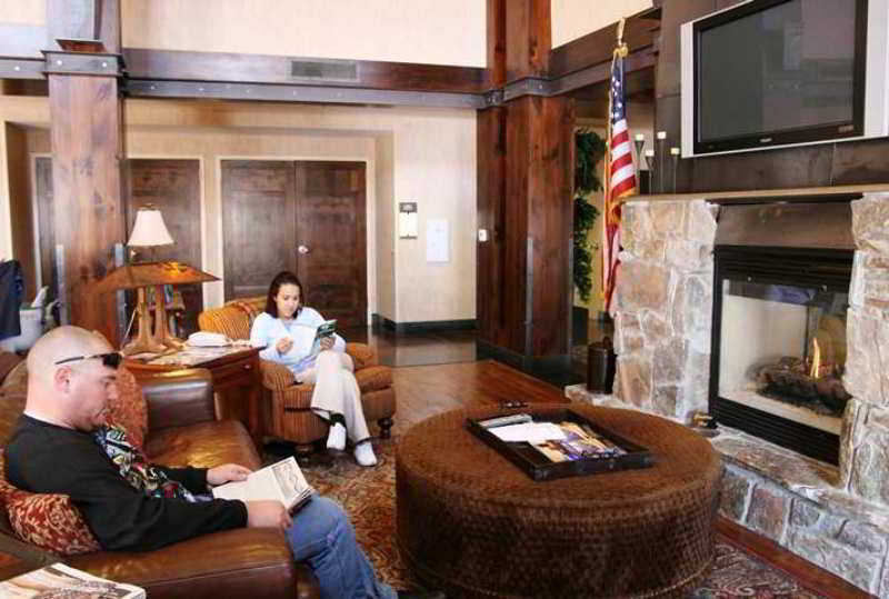 Hotel Hampton Inn & Suites Tahoe-Truckee  | Truckee | California | United States 6