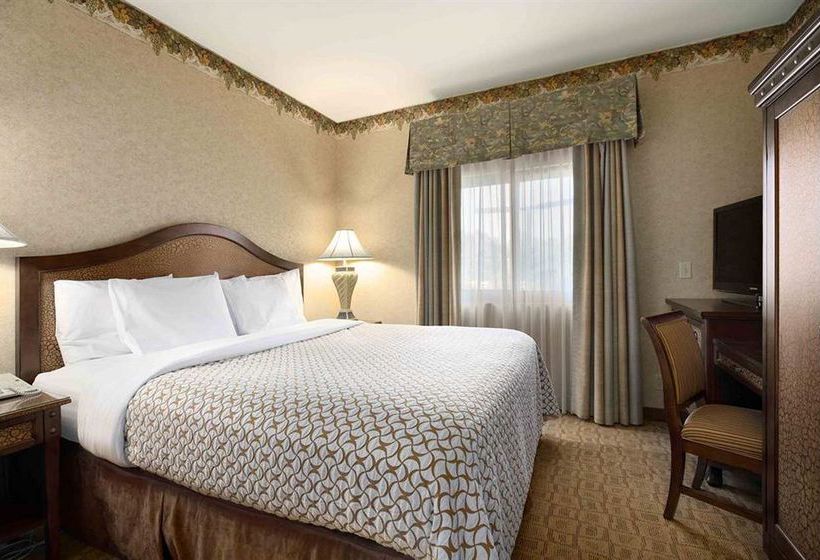 Hotel Embassy Suites Temecula Valley Wine Country  | Temecula | California | United States 19