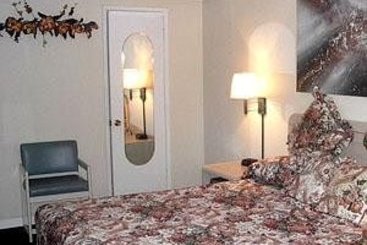 Hotel Travelers Inn & Suites South Lake Tahoe  | South Lake Tahoe | California | United States 2