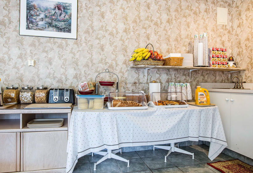 Hotel Econo Lodge Bay Breeze  | Seaside | California | United States 1