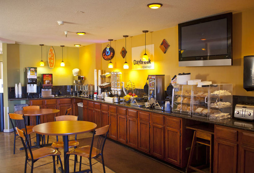 Hotel Days Inn Suites Santa Cruz California