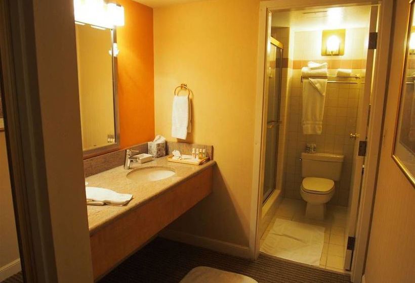 Hotel Inn at Saratoga