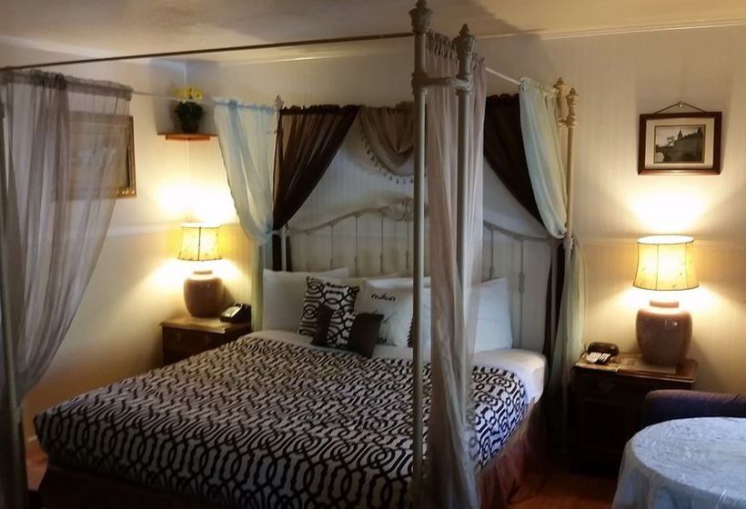 Tahoe Chalet, The Theme Inn  | South Lake Tahoe | California | United States 3