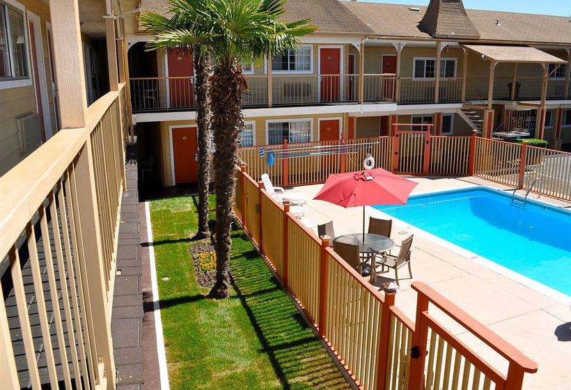 Hotel Ramada Limited Santa Cruz Water Street  | Santa Cruz | California | United States 6