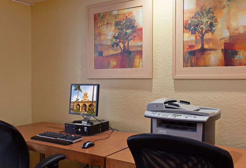 Hotel La Quinta Inn & Suites Orange County - Santa Ana  | Santa Ana | California | United States 13