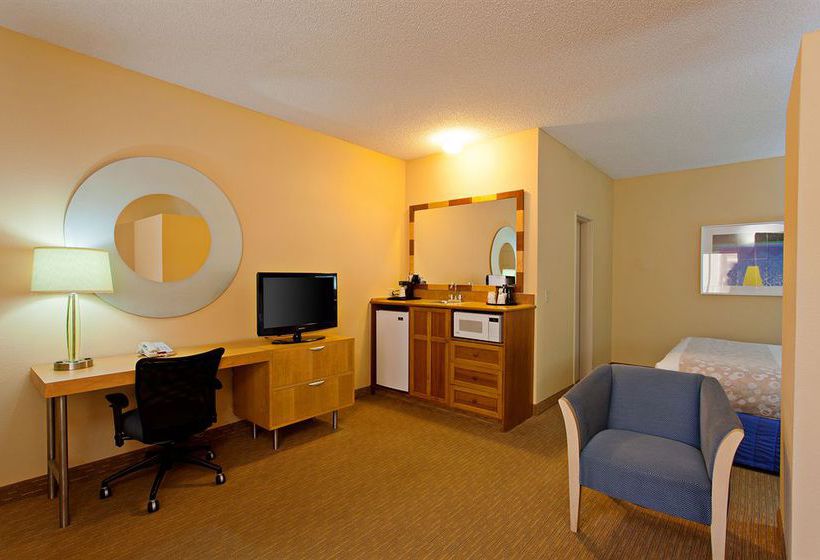 Hotel La Quinta Inn & Suites Orange County - Santa Ana  | Santa Ana | California | United States 17