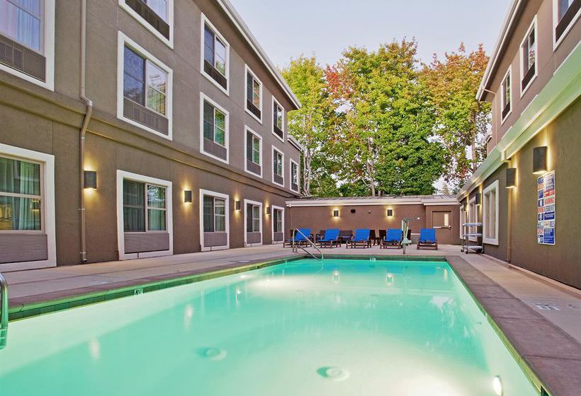 Holiday Inn Express Hotel & Suites, a Santa Cruz  | Santa Cruz | California | United States 19