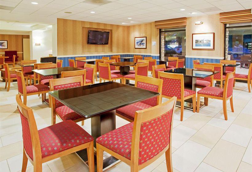 Holiday Inn Express Hotel & Suites, a Santa Cruz  | Santa Cruz | California | United States 4