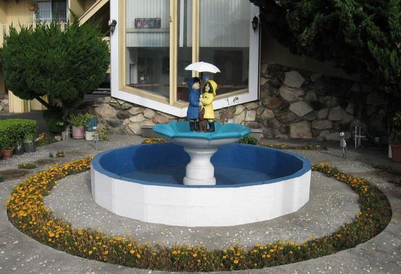 Gateway Thunderbird Motel  | Seaside | California | United States 14