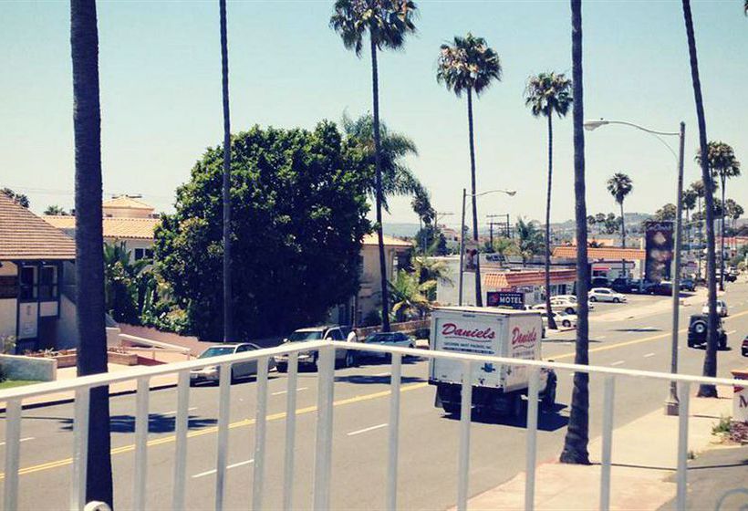 Patriot's Boutique Motel 