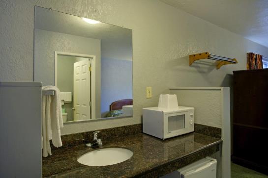 Hotel Americas Best Value Inn-seaside North  | Seaside | California | United States 14