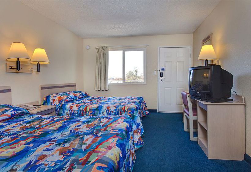 Motel 6 Stockton - Charter Way West  | Stockton | California | United States 10